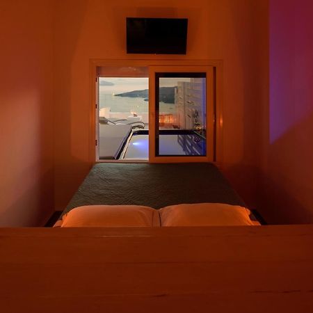 Fira Deep Blue Suites Luaran gambar
