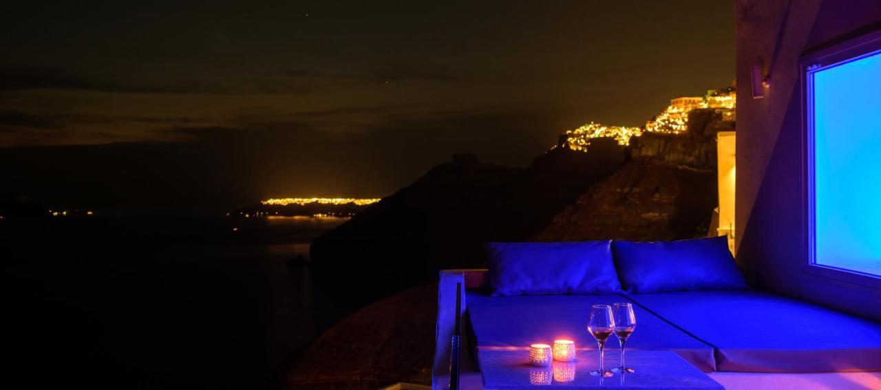 Fira Deep Blue Suites Luaran gambar