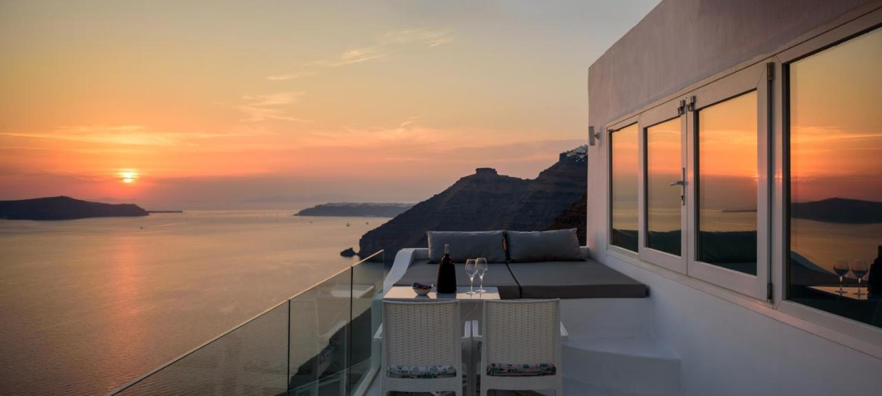 Fira Deep Blue Suites Luaran gambar
