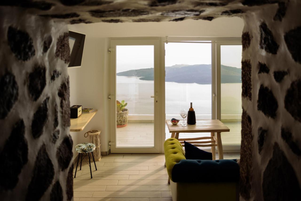 Fira Deep Blue Suites Luaran gambar