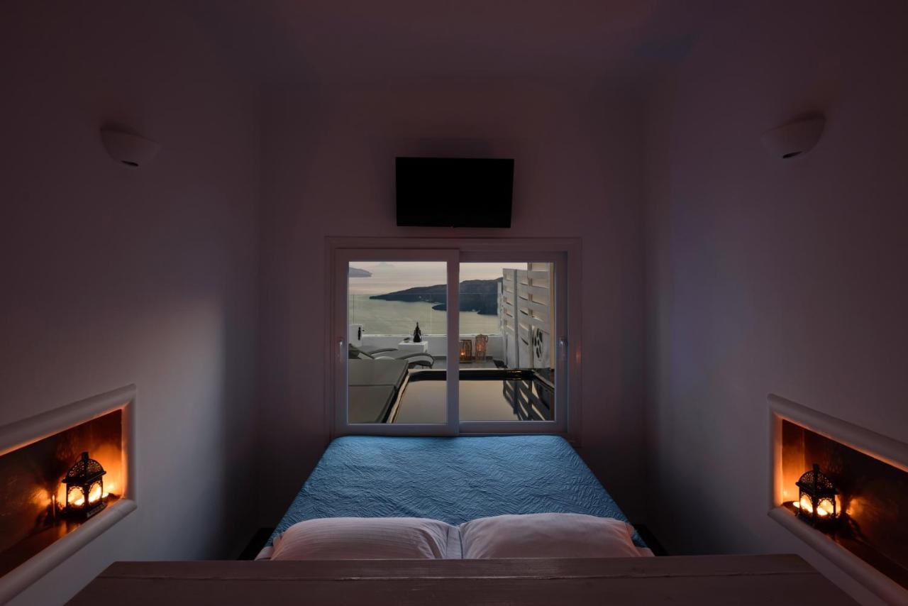 Fira Deep Blue Suites Luaran gambar