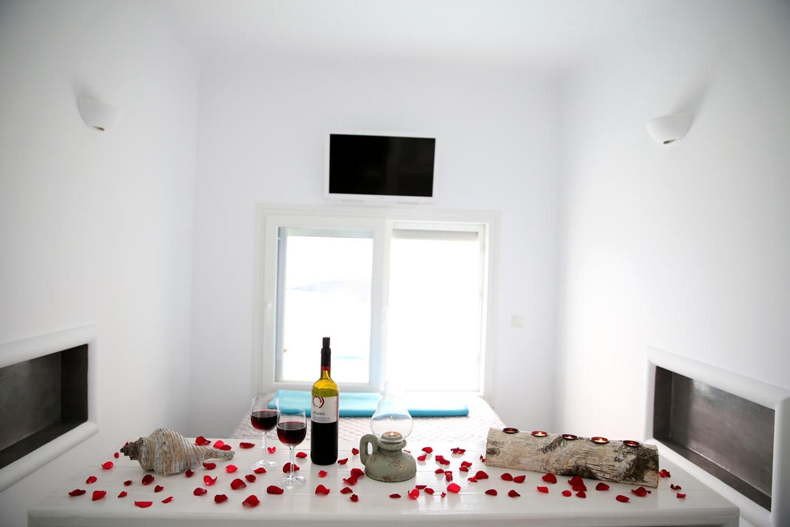 Fira Deep Blue Suites Luaran gambar